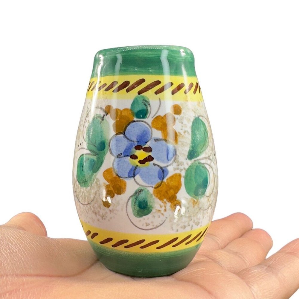 Italian Art Pottery Bud Vase Hand Made Ceramic‎ Vase Signed A Stefano M Carujo